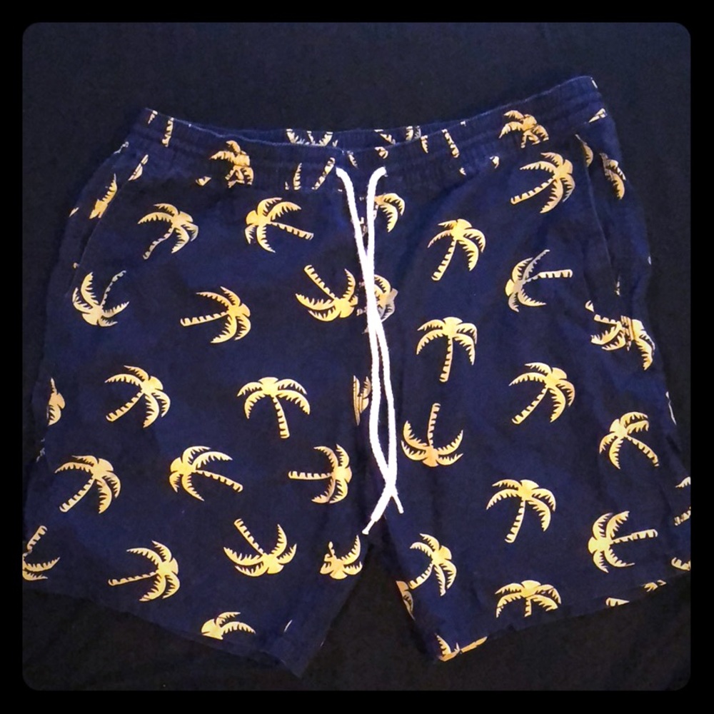Men’s shorts/swim trunks